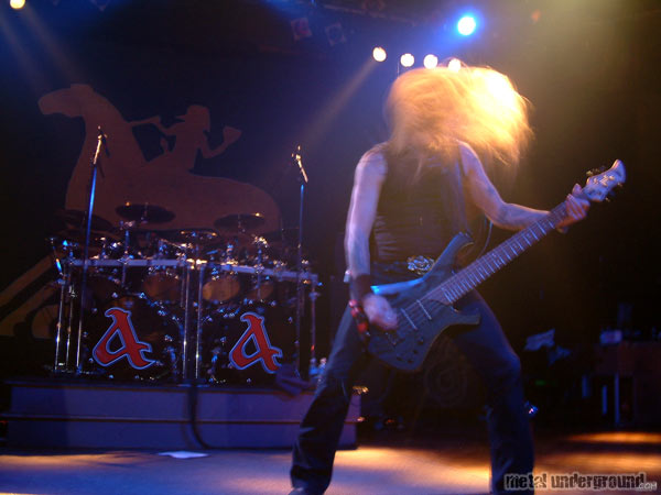 Amon Amarth - Amon Amarth And Sonic Syndicate 2007 (Vancouver -  BC) (image 4 of 30)